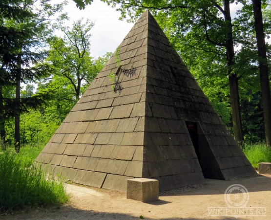 Павильон Пирамида на wikipoints.ru