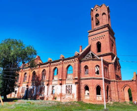 Лютеранская церковь в бывшей немецкой колонии Шефер. на wikipoints.ru