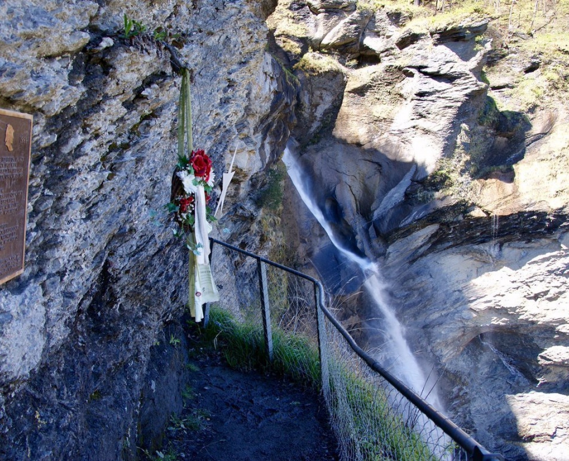 Рейхенбахский водопад швейцария фото