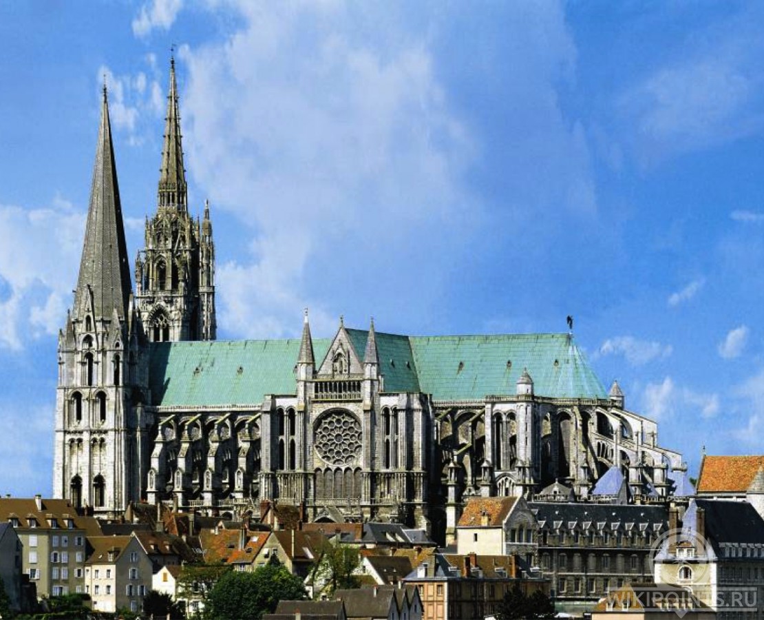 Шартрский собор Франция вид сверху