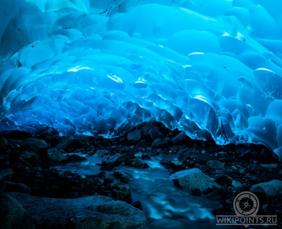 Ледяные пещеры Менденхолл на wikipoints.ru
