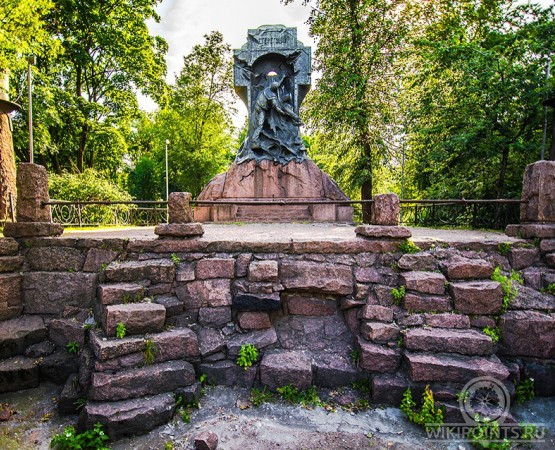 Памятник Стерегущему на wikipoints.ru