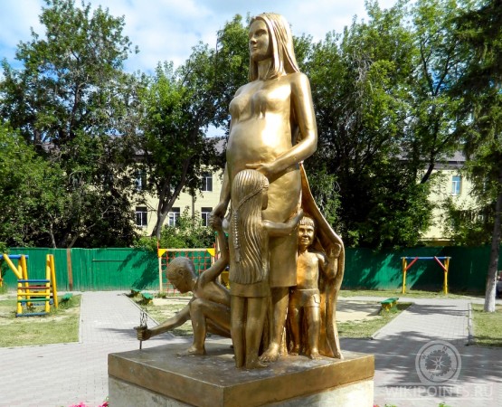 Памятник Маме на wikipoints.ru