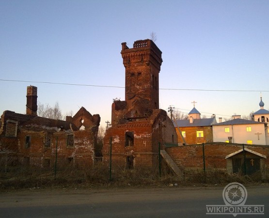 Руины здания на wikipoints.ru