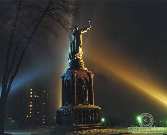 Памятник Князю Владимиру на wikipoints.ru