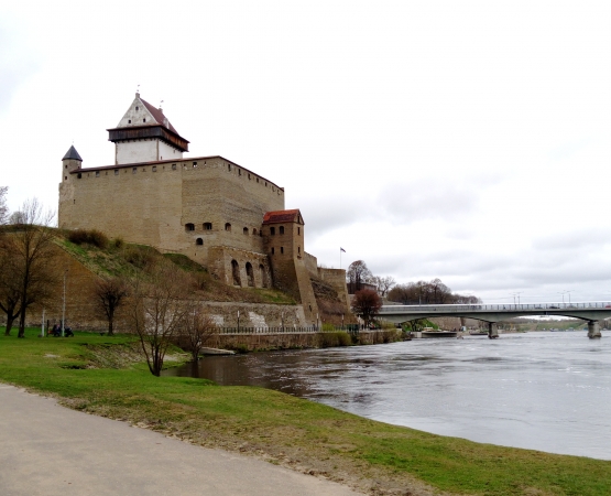 Нарвский замок/Замок Герман на wikipoints.ru