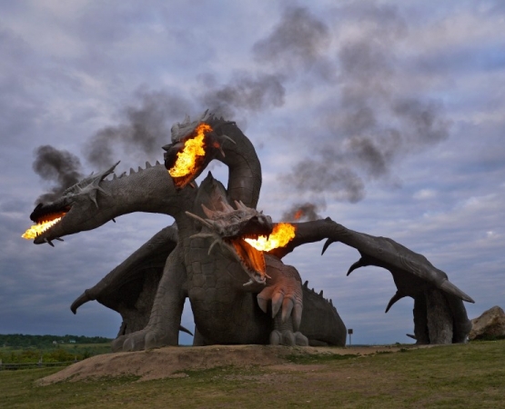 Скульптура Змей Горыныч на wikipoints.ru
