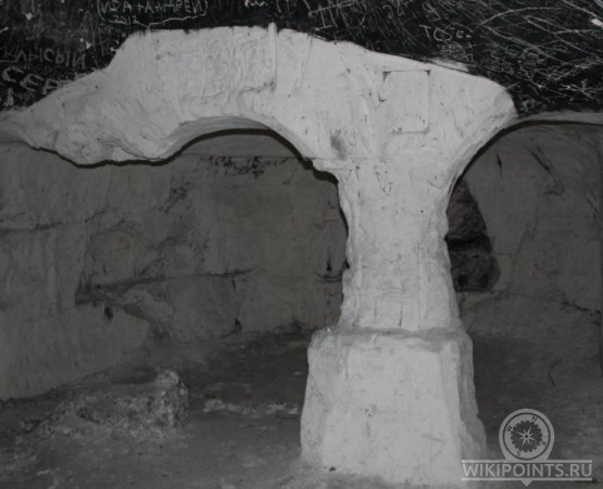 Пещерный монастырь у села Шмарное на wikipoints.ru
