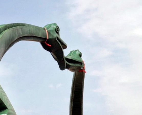 Целующиеся динозавры Эрэн-Хото на wikipoints.ru