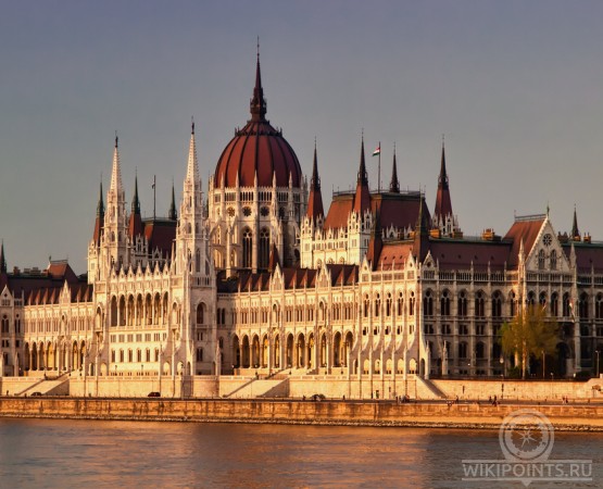 Здание Венгерского парламента на wikipoints.ru